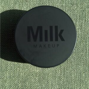 Milk Pore Eclipse Setting Powder in Deep